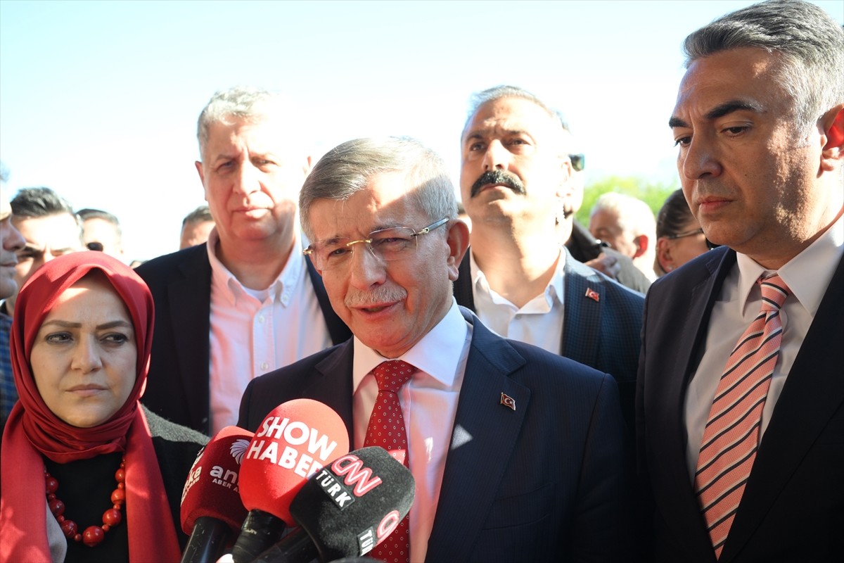 TBMM Başkanvekili ve DEM Parti İstanbul Milletvekili Sırrı Süreyya Önder'in hayatını kaybetmesinin...