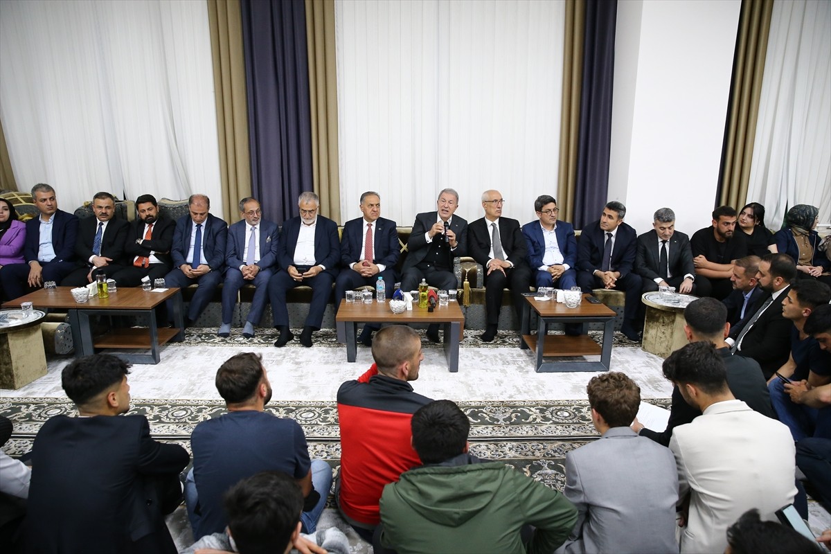 TBMM Milli Savunma Komisyonu Başkanı ve AK Parti Kayseri Milletvekili Hulusi Akar, Bingöl'deki...