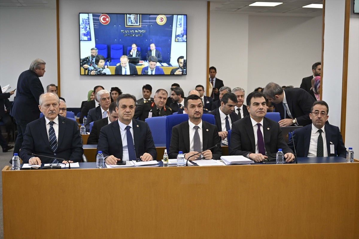 TBMM Plan ve Bütçe Komisyonu'nda, Bazı Kanun ve Kanun Hükmünde Kararnamelerde (KHK) Değişiklik...