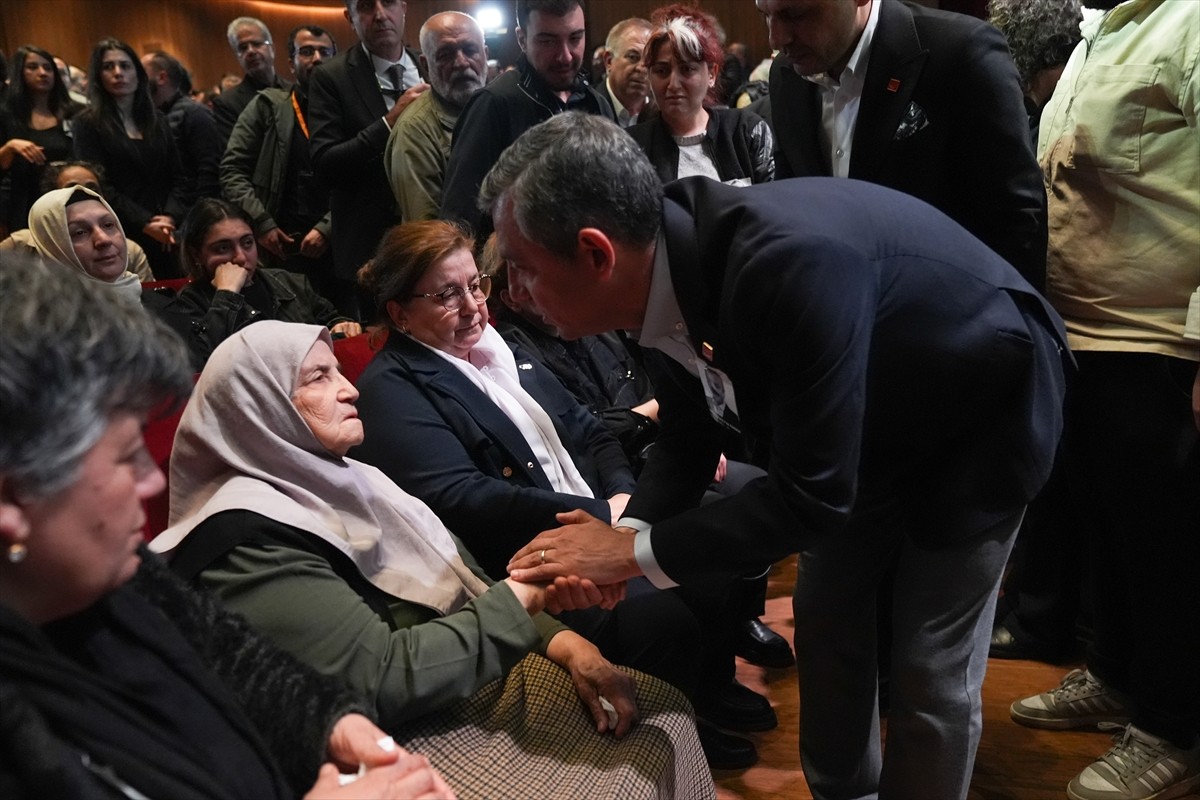 Tedavi gördüğü hastanede hayatını kaybeden TBMM Başkanvekili ve DEM Parti İstanbul Milletvekili...