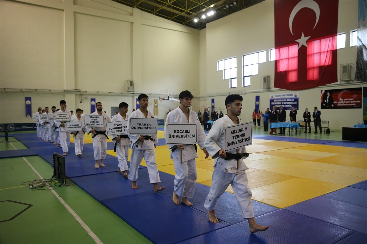 Trakya Üniversitesinin ev sahipliğinde düzenlenen Üniversite Sporları Türkiye Judo Şampiyonası...