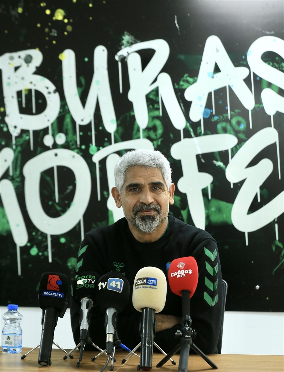 Trendyol 1. Lig'de şampiyonluğu garantileyen Kocaelispor, 37. haftada deplasmanda karşılaşacağı...