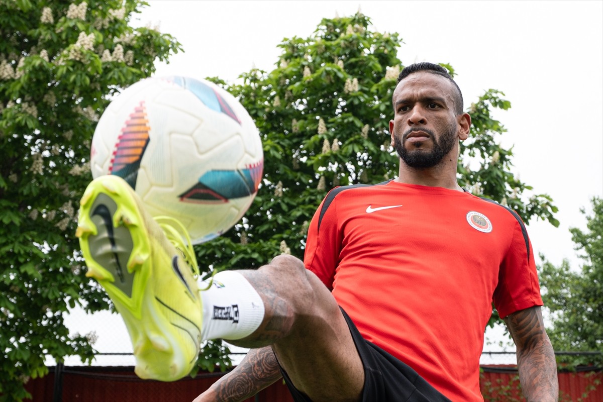 Trendyol 1. Lig'in 38. ve son haftasında tüm maçlarını kaybeden Fitmens Gömlek Yeni Malatyaspor...