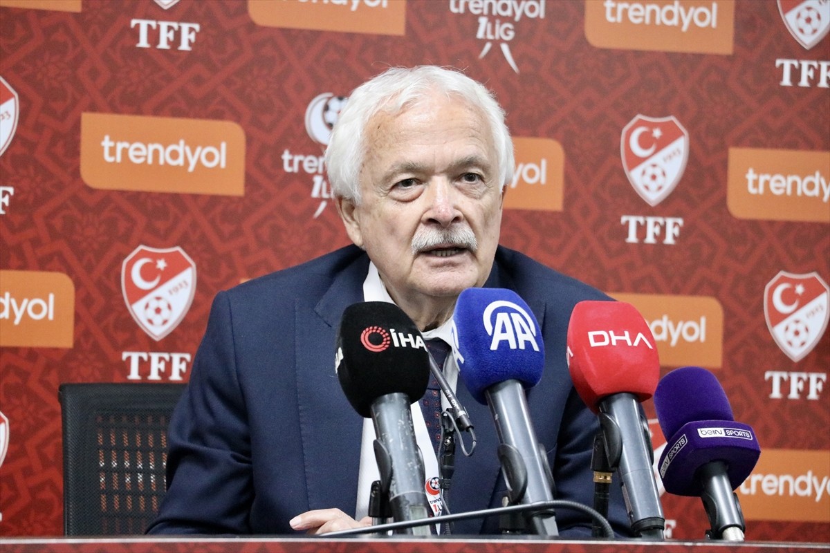 Trendyol 1. Lig play-off finalinde Teksüt Bandırmaspor'u uzatmalara giden maçta 3-1 yenerek adını...