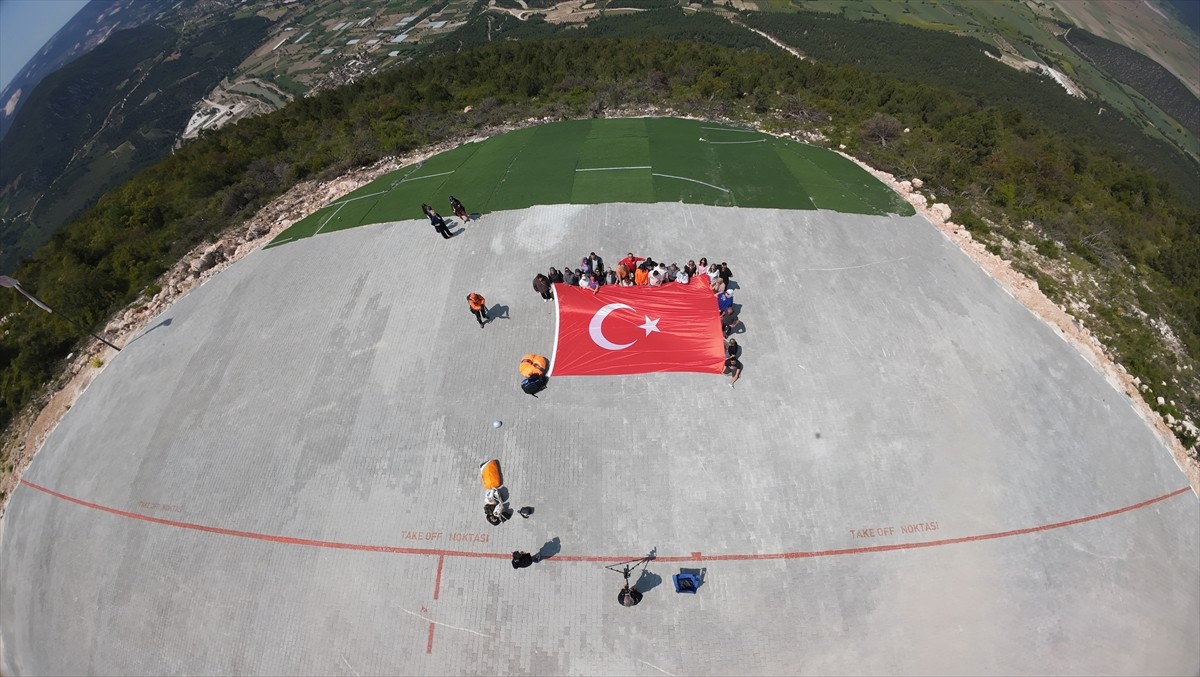 Türk Hava Kurumu Bilecik Şubesi ve Bilecik Engelsiz Yarınlar Derneği (BİEYDER) işbirliğiyle 19...