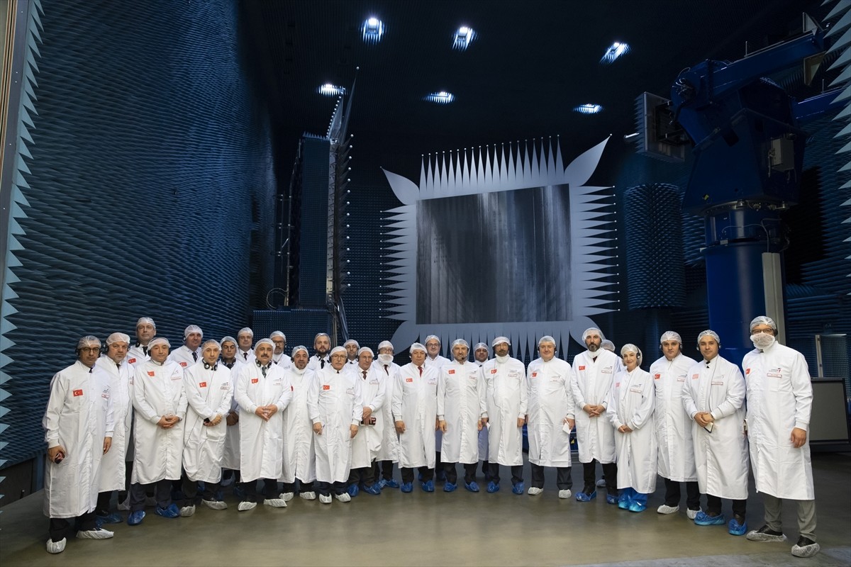 Türk Havacılık ve Uzay Sanayii AŞ (TUSAŞ) Genel Müdürü Mehmet Demiroğlu, TUSAŞ'ın Kahramankazan...