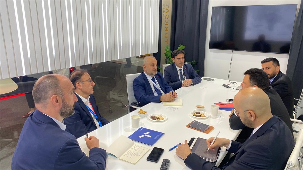 TÜRKSAT AŞ, Türkiye'nin ilk yerli haberleşme uydusu Türksat 6A ve milli teknolojileriyle Dubai'de...