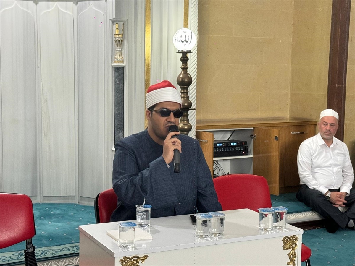 Uluslararası Kur'an-ı Kerim'i Güzel Okuma Yarışması birincisi 3 hafız, Adana'nın Çukurova...
