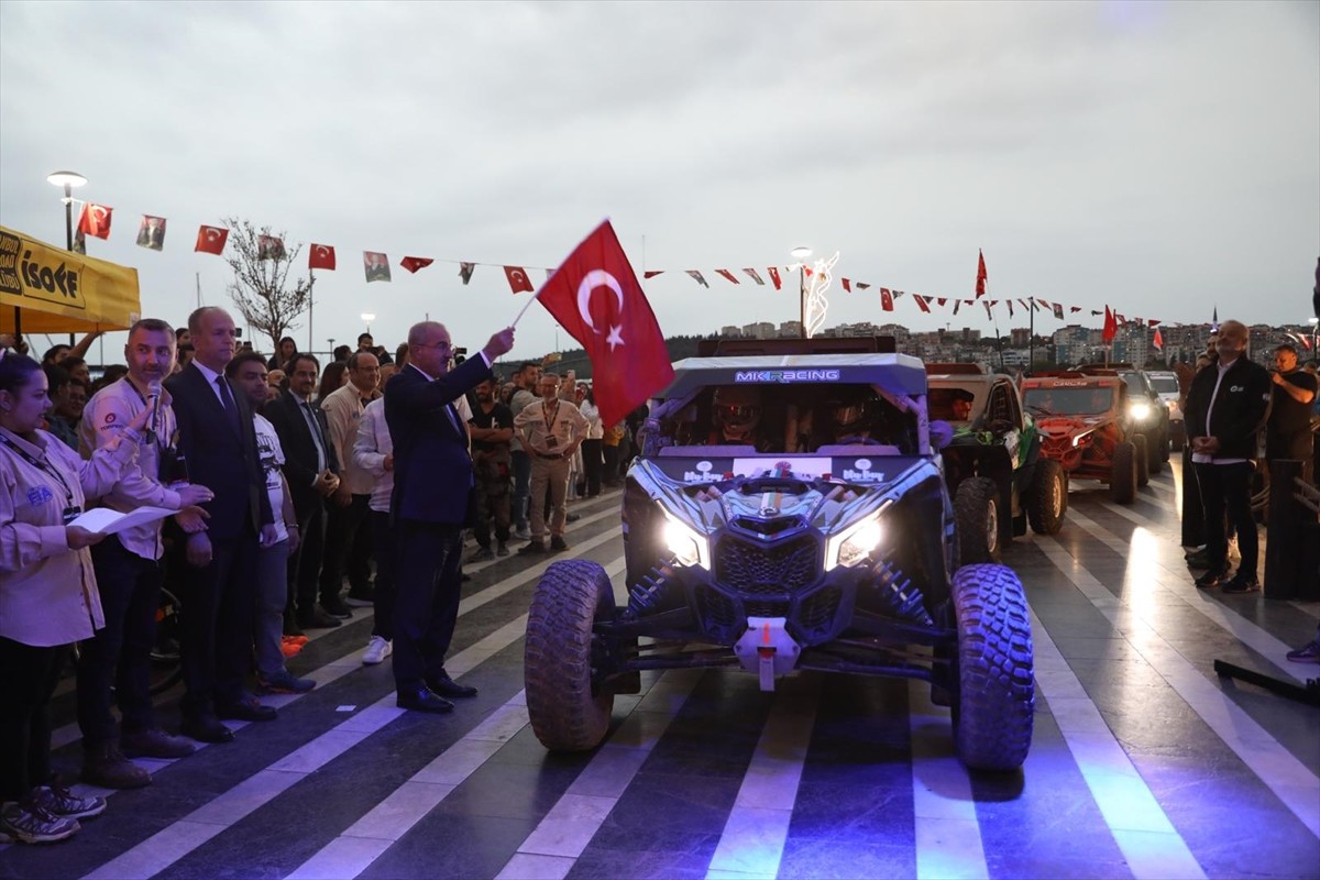 Uluslararası Otomobil Federasyonu (FIA) Avrupa Cross-Country Baja Kupası'nın 2. ayağı Baja Troia...