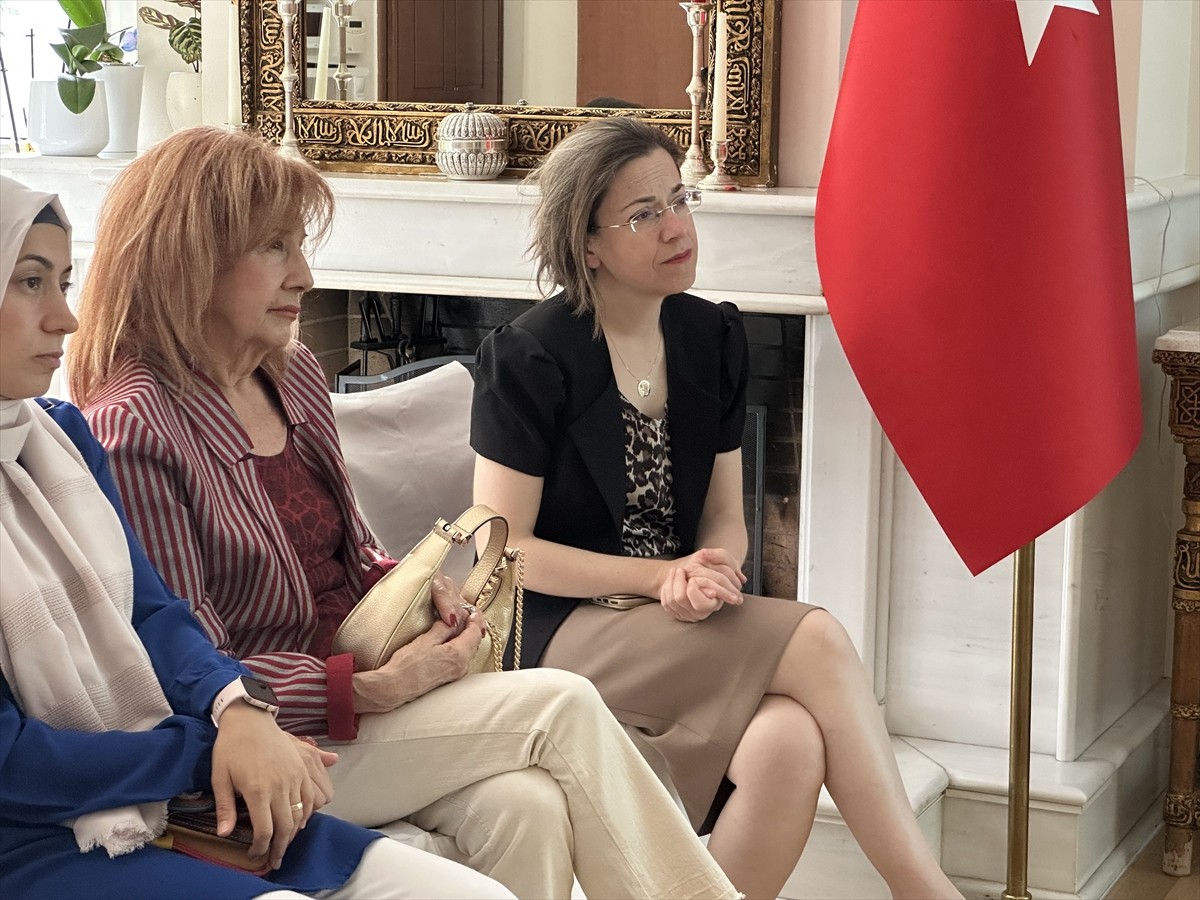 Yunanistan'ın başkenti Atina'da, Türkiye’nin Atina-Pire Başkonsolosluğu, "2025 Aile Yılı"...