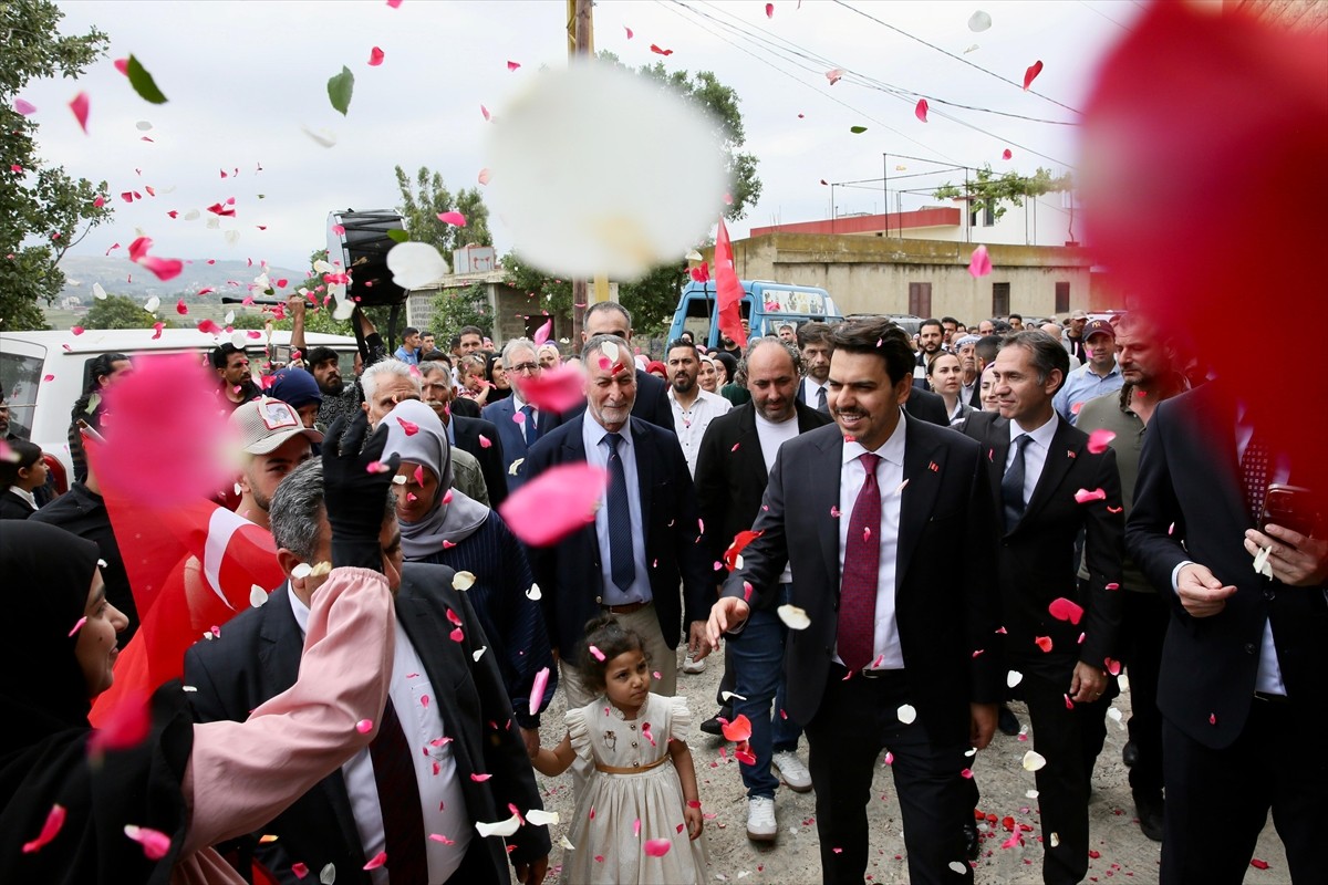 Yurtdışı Türkler ve Akraba Topluluklar Başkanı (YTB) Abdullah Eren, Lübnan'ın kuzeyindeki Akkar...