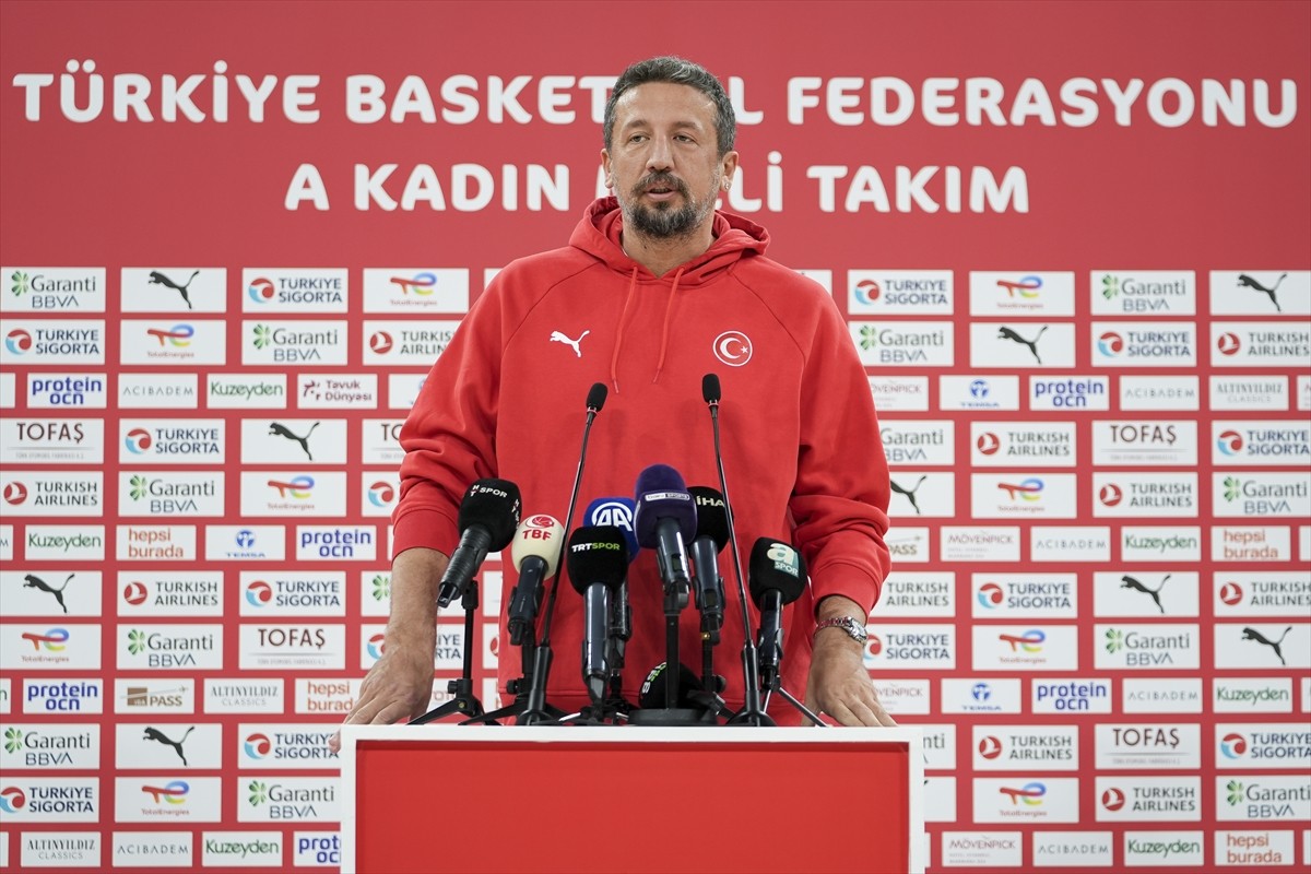 18-29 Haziran'da düzenlenecek 2025 Avrupa Şampiyonası'nda mücadele edecek A Milli Kadın Basketbol...