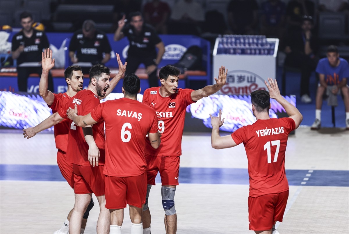 A Milli Erkek Voleybol Takımı, 2025 FIVB Milletler Ligi'nin 2. haftasındaki ikinci maçında...
