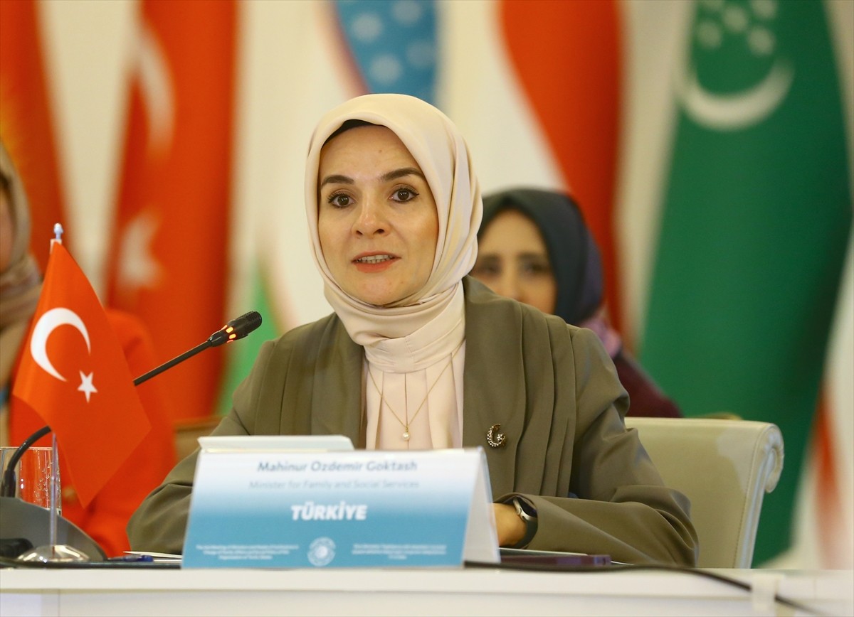 Aile ve Sosyal Hizmetler Bakanı Mahinur Özdemir Göktaş, Azerbaycan'ın başkenti Bakü'de düzenlenen...