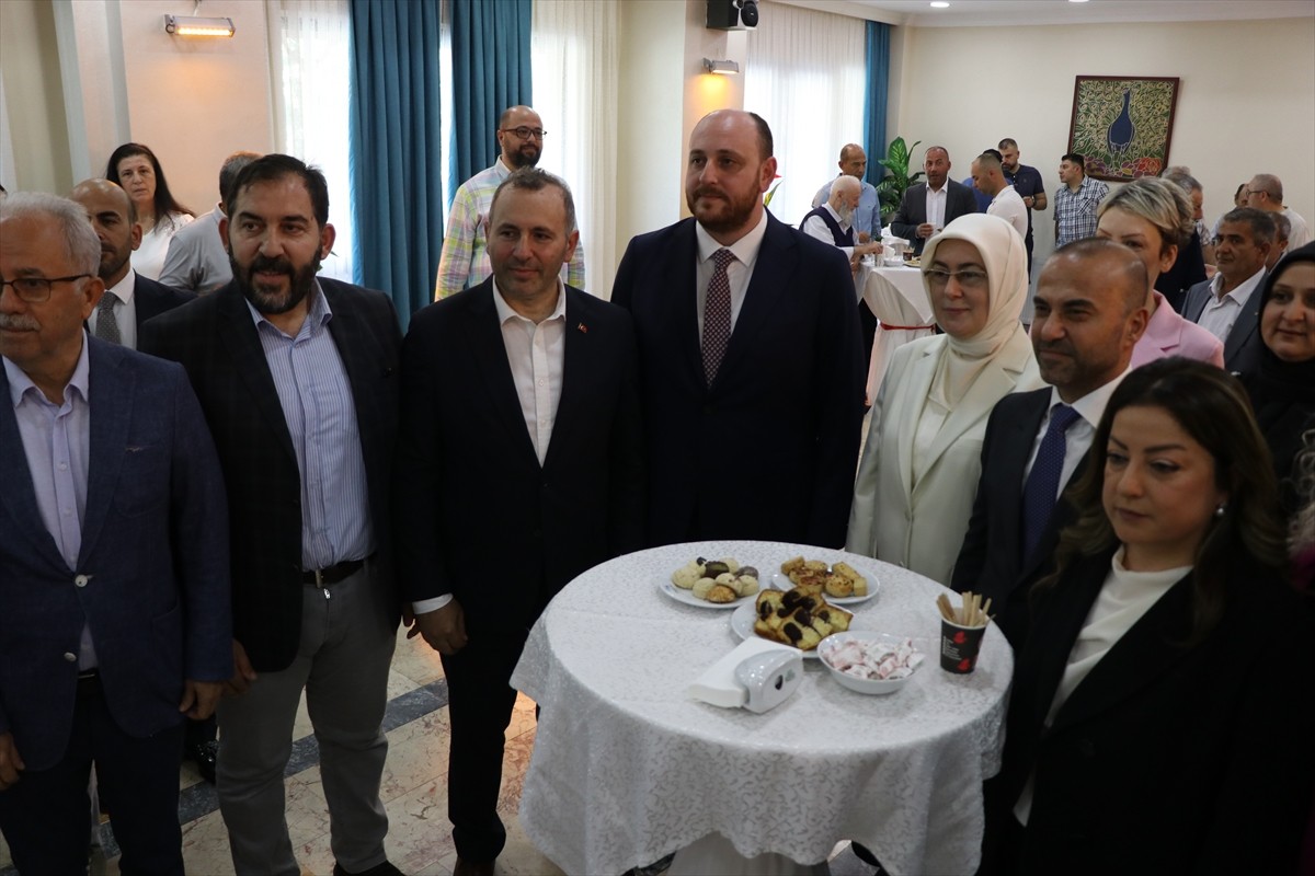 AK Parti Genel Başkan Yardımcısı ve Yalova Milletvekili Ahmet Büyükgümüş, partisinin Uygulama...