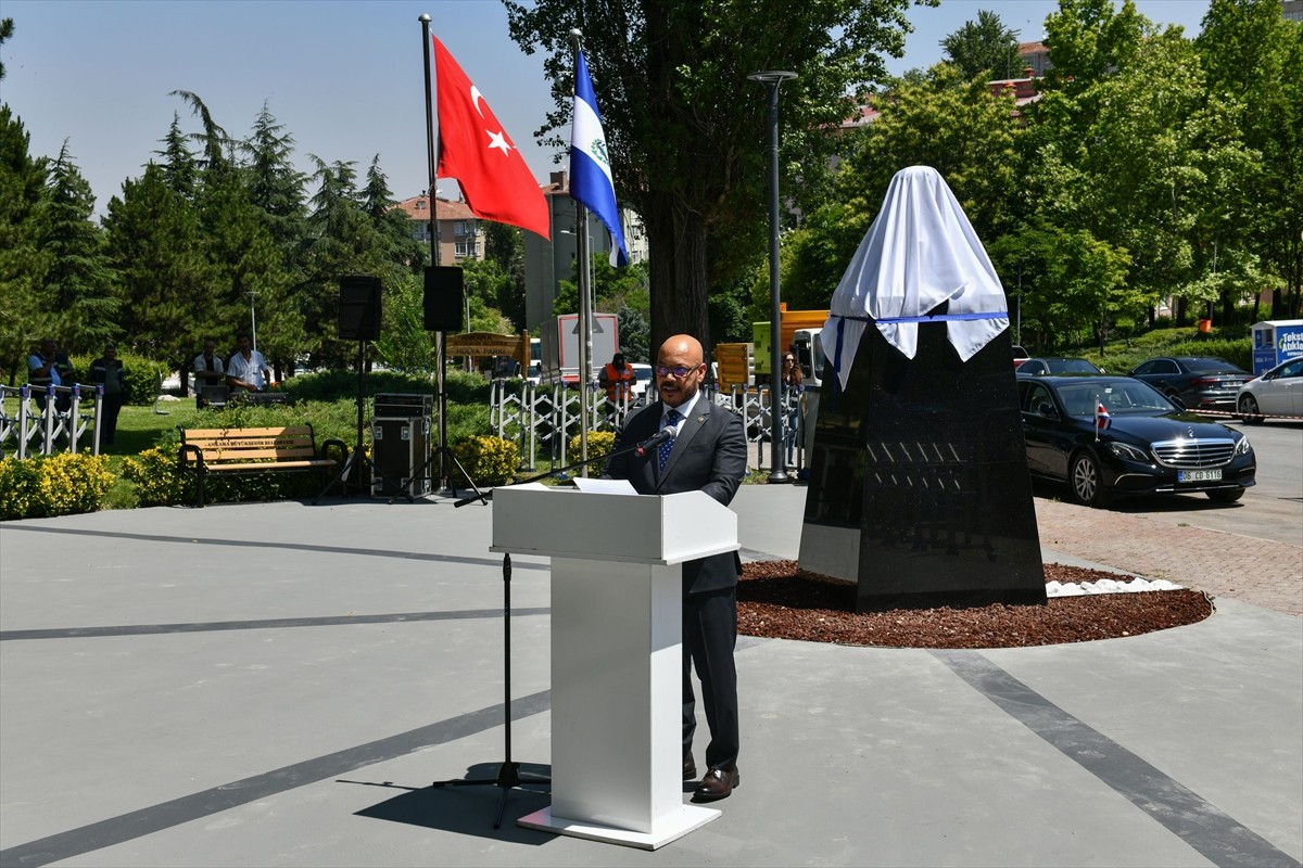 Ankara Büyükşehir Belediyesi (ABB) ve El Salvador'un Ankara Büyükelçiliği işbirliğinde başkentte...