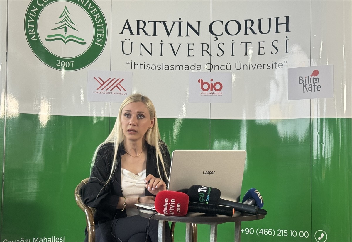 Artvin'de, Yükseköğretim Kurulu (YÖK) ve Artvin Çoruh Üniversitesi (AÇÜ) iş birliğinde, "Artvin...