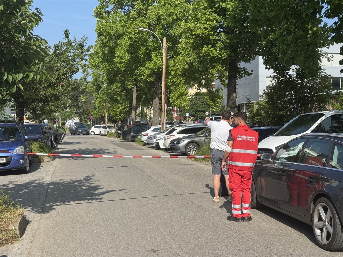 Avusturya'nın Graz kentindeki bir liseye düzenlenen silahlı saldırıda, saldırgan dahil 11 kişi...