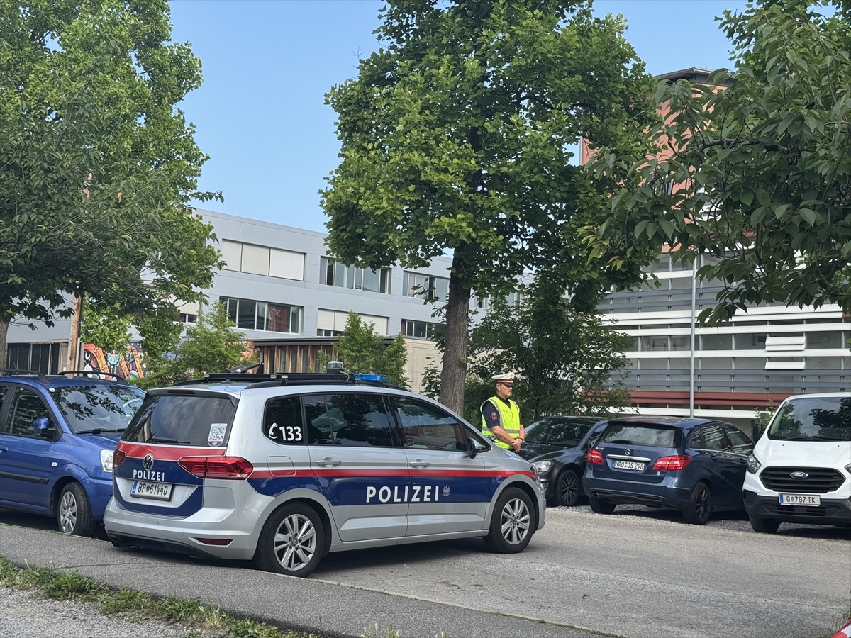 Avusturya'nın Graz kentindeki bir liseye düzenlenen silahlı saldırıda, saldırgan dahil 11 kişi...