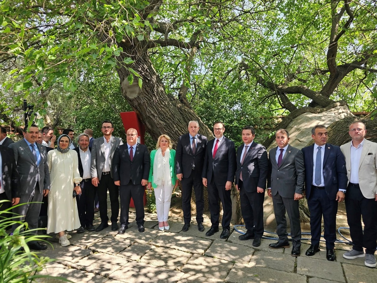 Balkan fatihi olarak bilinen Osmanlı'nın üçüncü padişahı Murat Hüdavendigar (1. Murat), şehit...