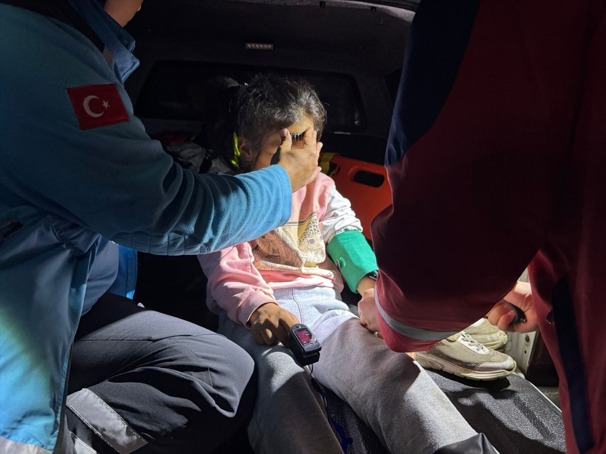 Bolu'da kaybolan 8 yaşındaki zihinsel engelli çocuk, Jandarma Arama Kurtarma (JAK) timleri...