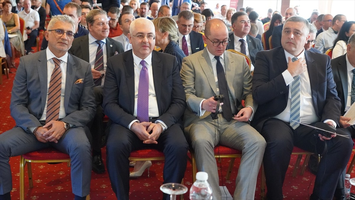 Bulgaristan'ın güneybatısındaki Bansko şehrinde başta Bulgaristan ve Türkiye olmak üzere bölgeden...