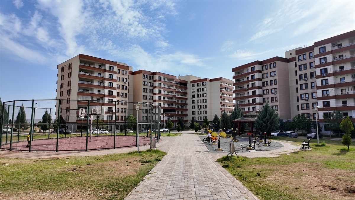 Çevre, Şehircilik ve İklim Değişikliği Bakanlığınca, Şırnak merkez ve Cizre ilçesinde terör...