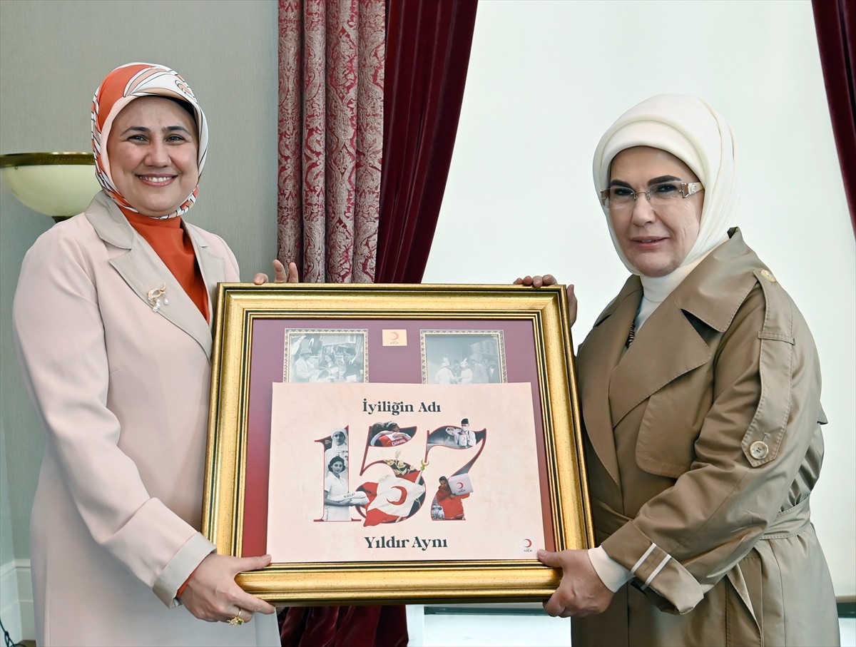 Cumhurbaşkanı Recep Tayyip Erdoğan'ın eşi Emine Erdoğan, Cumhurbaşkanlığı Külliyesi'nde Türk...