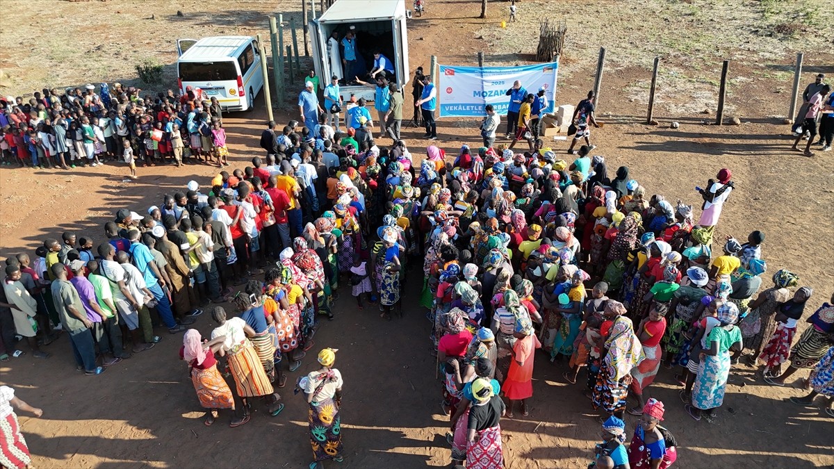 Diyanet İşleri Başkanlığı ve Türkiye Diyanet Vakfının (TDV) "Bir kurban bir Kur'an" projesi...