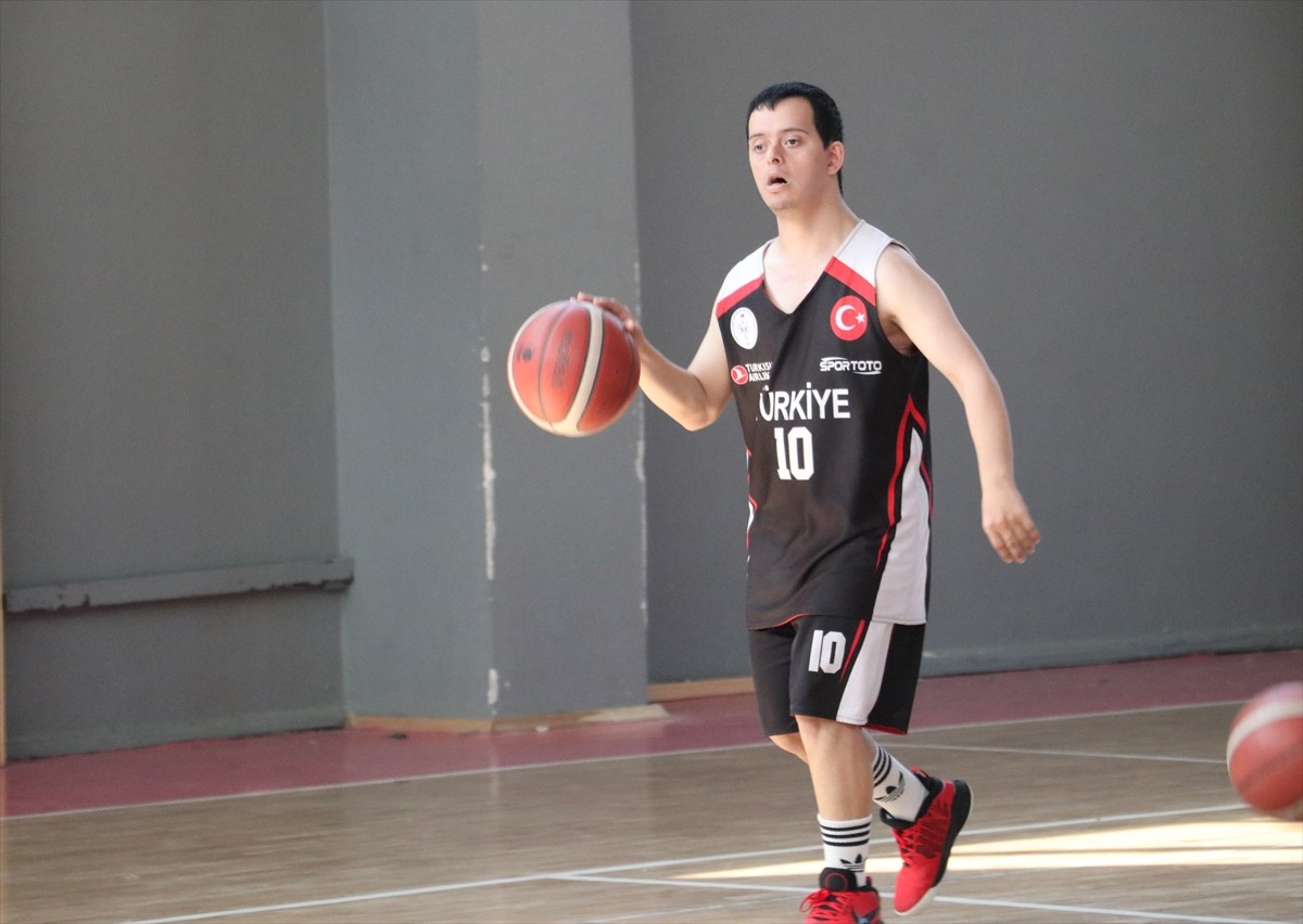 Down Sendromlular Basketbol Milli Takımı, İtalya'da 15-21 Haziran'da düzenlenecek Avrupa...