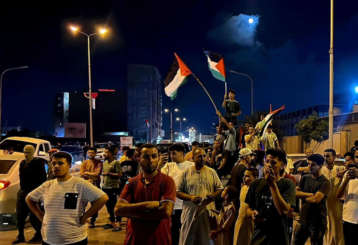 Gazze’deki ablukayı kırmak için yola çıkan Mağrip Direniş Konvoyu’na Libya’nın Zliten kentinde...