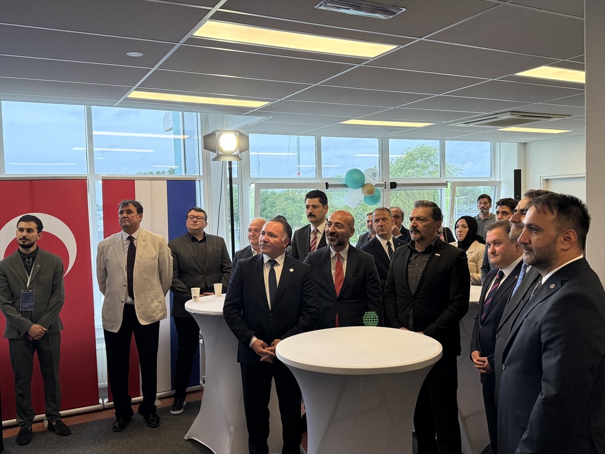  Maarif Europe Amsterdam Eğitim Merkezi açıldı. Türkiye Maarif Vakfı tarafından Hollanda'da...