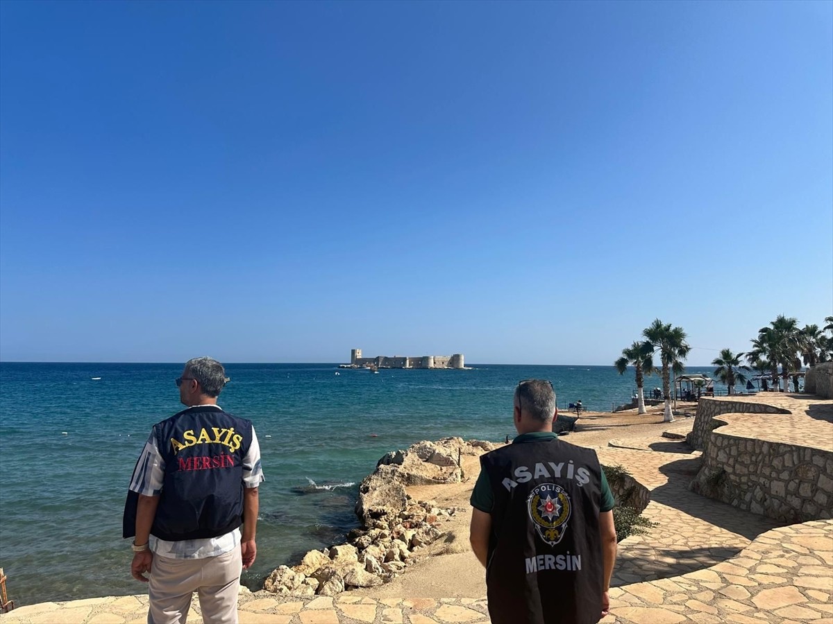 Mersin'de turizm bölgesindeki denetimlerde 5 konaklama tesisine 476 bin 627 lira ceza uygulandı.