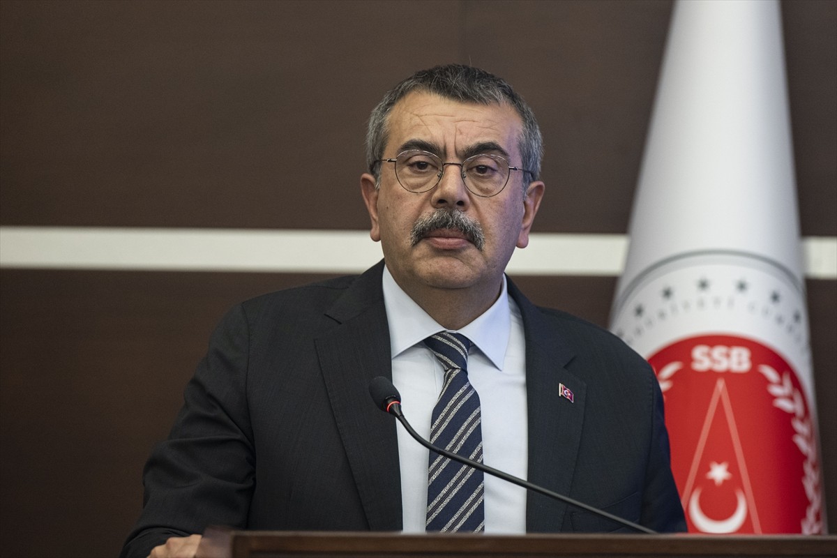 Milli Eğitim Bakanı Yusuf Tekin, Milli Eğitim Bakanlığı (MEB) ve Cumhurbaşkanlığı Savunma Sanayii...