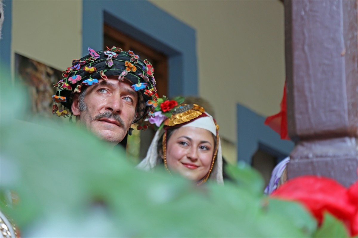 Muğla'nın Menteşe ilçesinde "4. Geleneksel Düğün Yemekleri Festivali" düzenlendi. Etkinlikler...