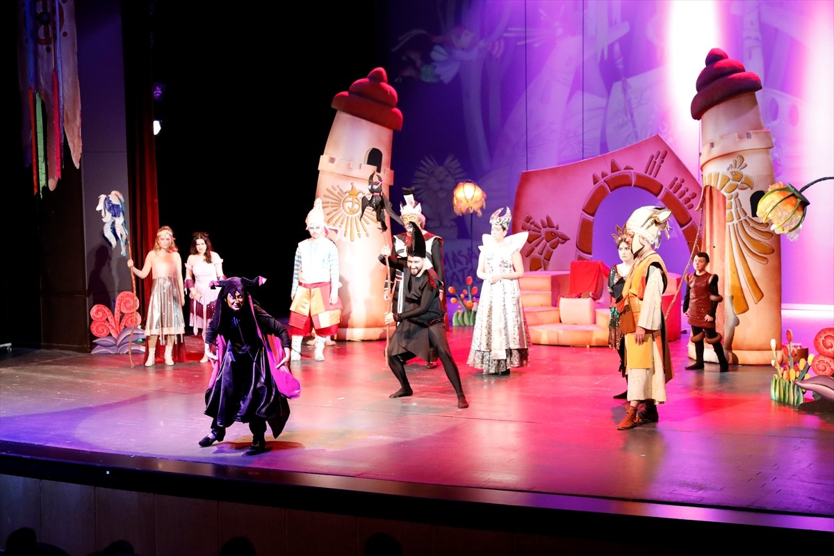 Samsun Devlet Opera ve Balesi (SAMDOB), Samsun Kültür Yolu Festivali kapsamında çocuk oyunu "Masal...