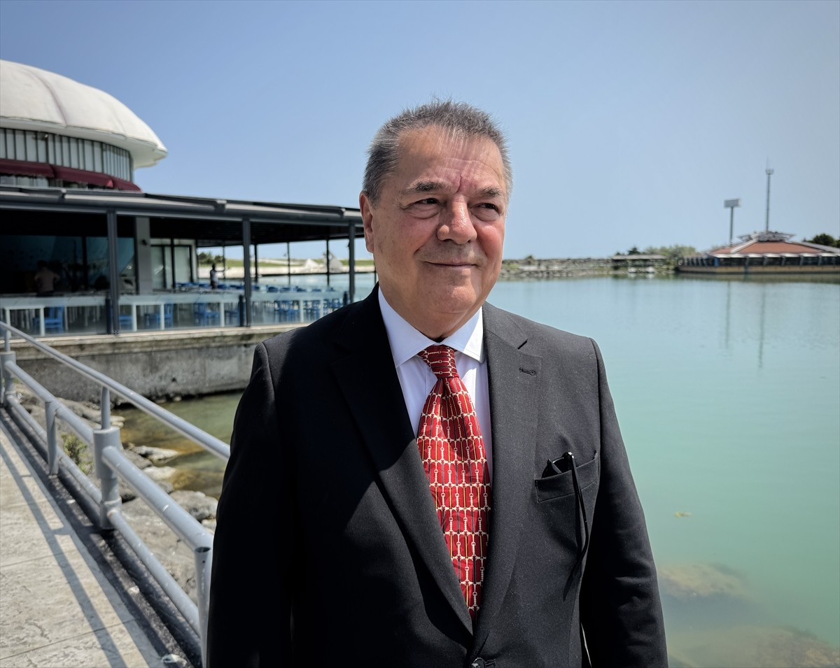 Samsunspor Kulübü Başkan Vekili Veysel Bilen, gazetecilere açıklamada bulundu.