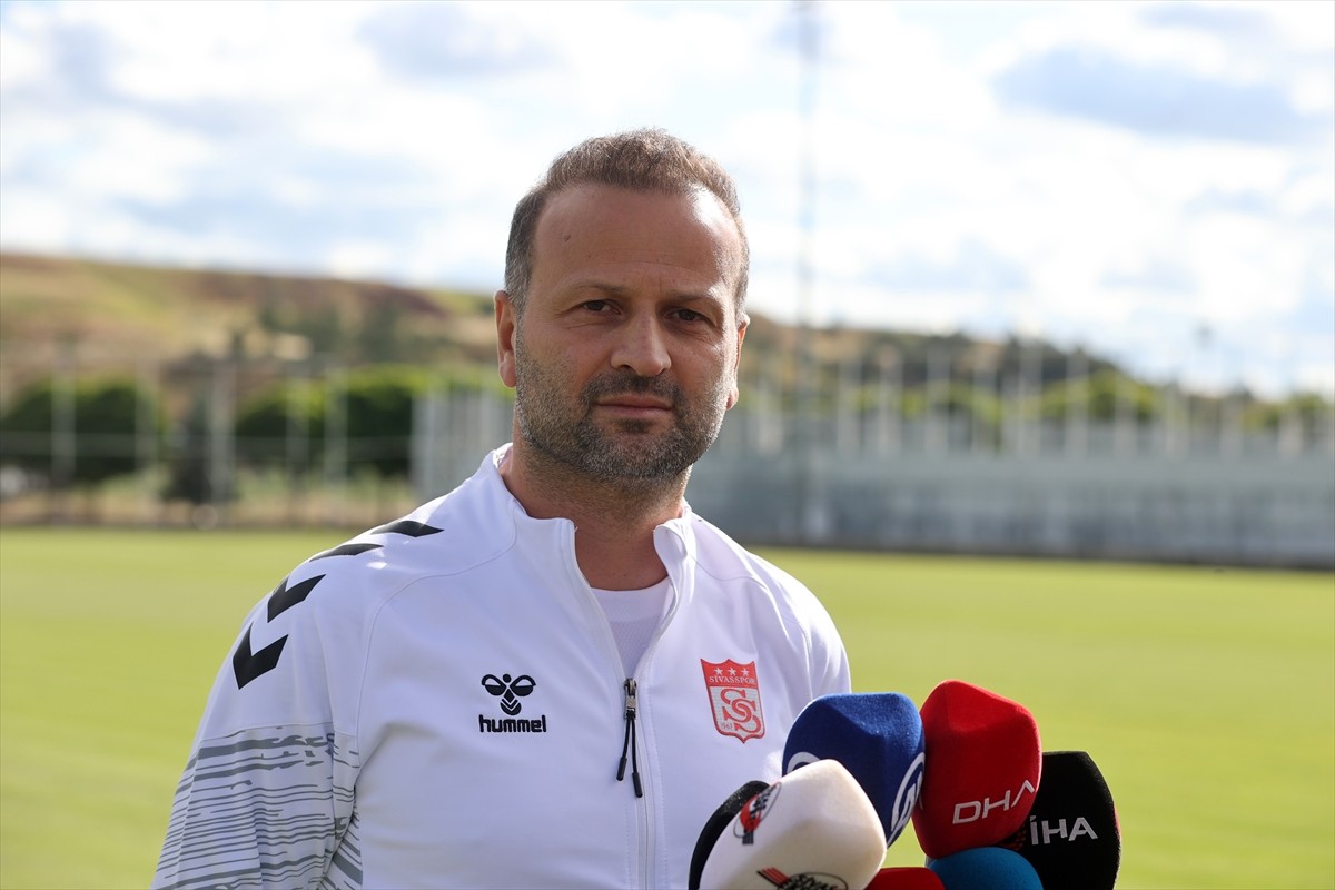 TFF 1. Lig ekiplerinden Sivasspor, yeni sezon hazırlıklarına başladı.