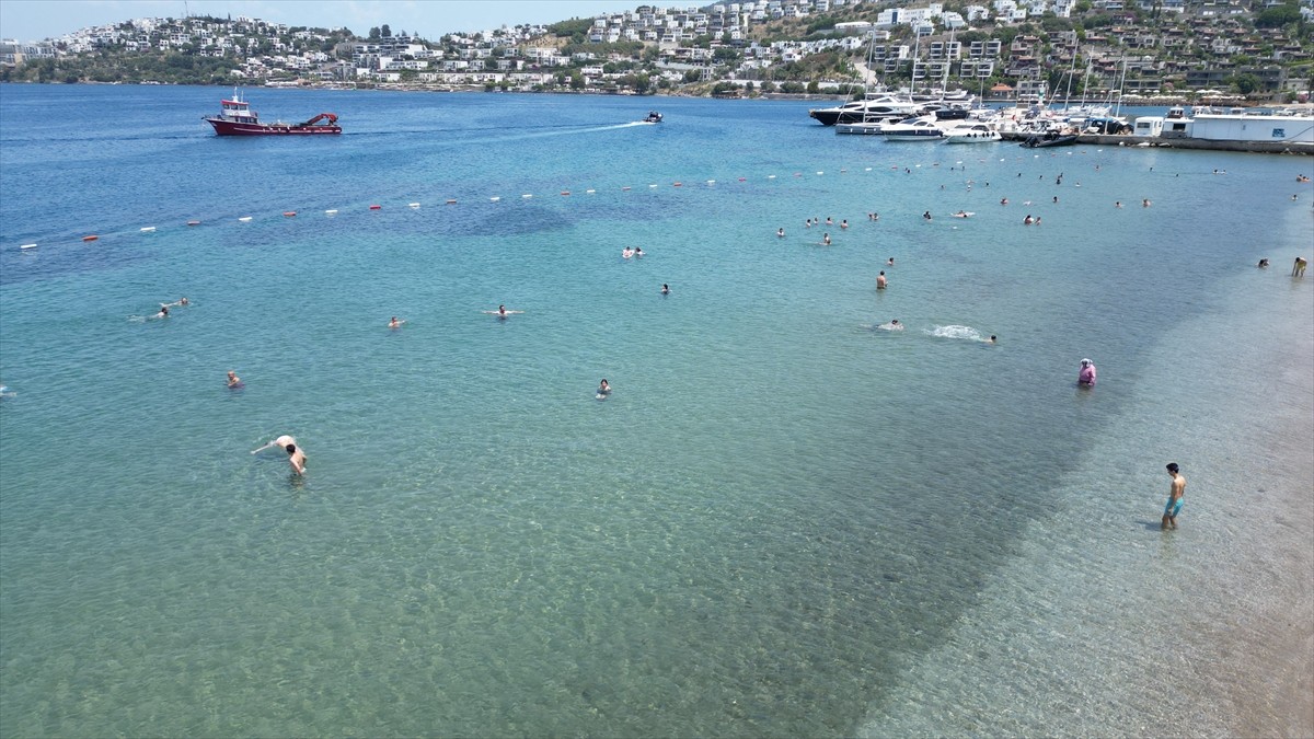 Türkiye'nin gözde turizm merkezlerinin bulunduğu Muğla'da, Kurban Bayramı'nın ikinci gününde de...