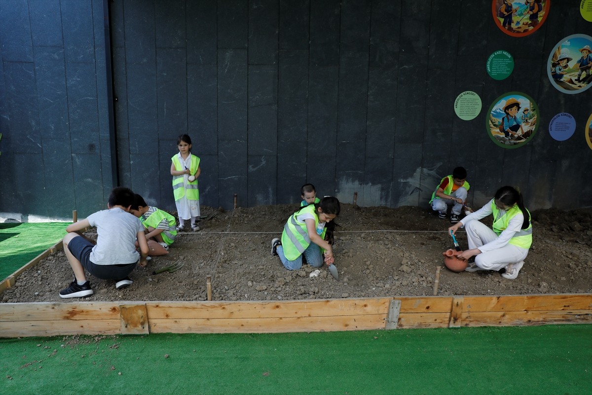 Türkiye Kültür Yolu Festivali'nin dördüncü durağı Samsun'da, miniklerin katılımıyla "arkeolojiyi...