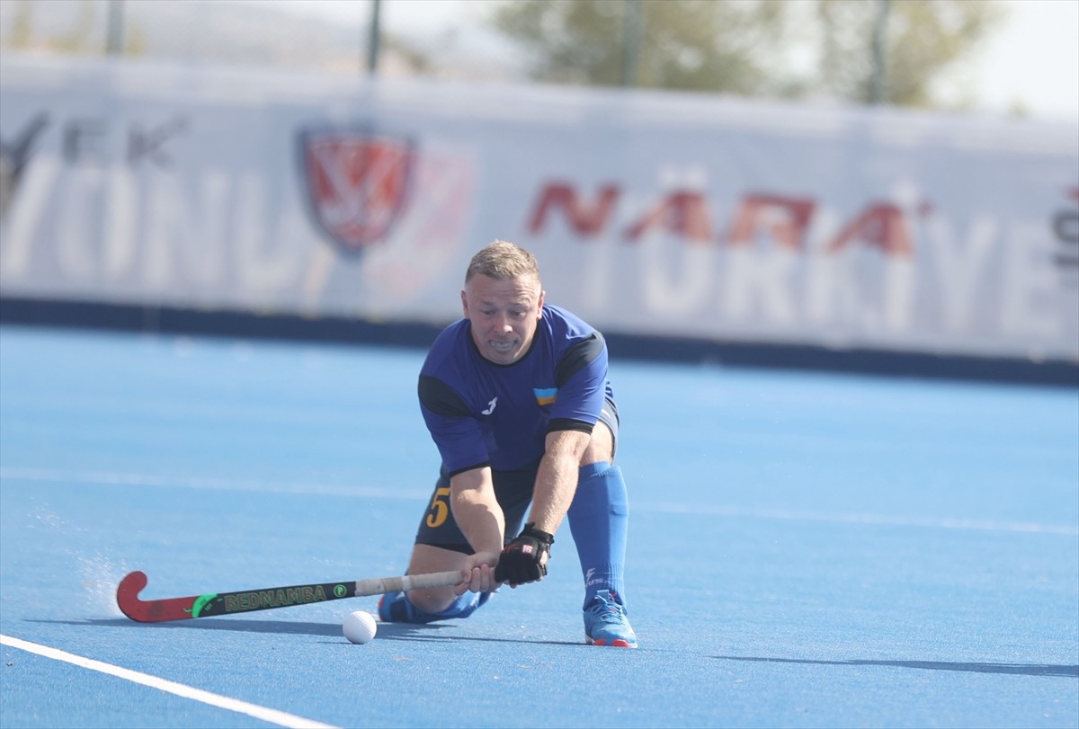 Açık Alan Hokeyi Erkekler Avrupa Şampiyonası 3, Kırklareli'nde başladı. Şampiyonada Ukrayna ile...
