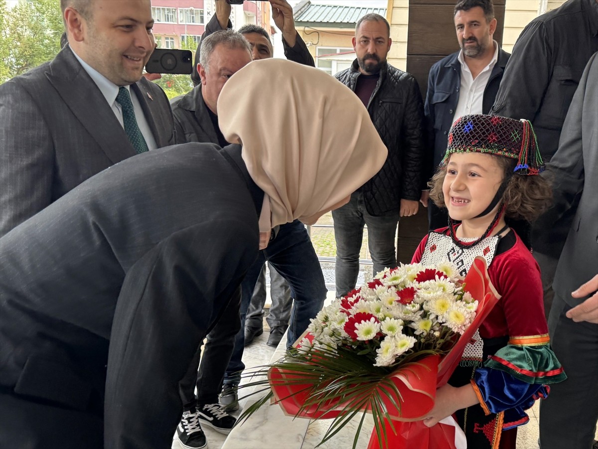 Aile ve Sosyal Hizmetler Bakanı Mahinur Özdemir Göktaş, çeşitli programlar kapsamında geldiği...