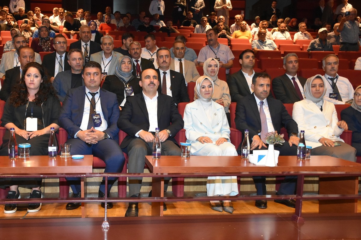 Aile ve Sosyal Hizmetler Bakanı Mahinur Özdemir Göktaş, Konya'da AK Parti Genişletilmiş İl Danışma...