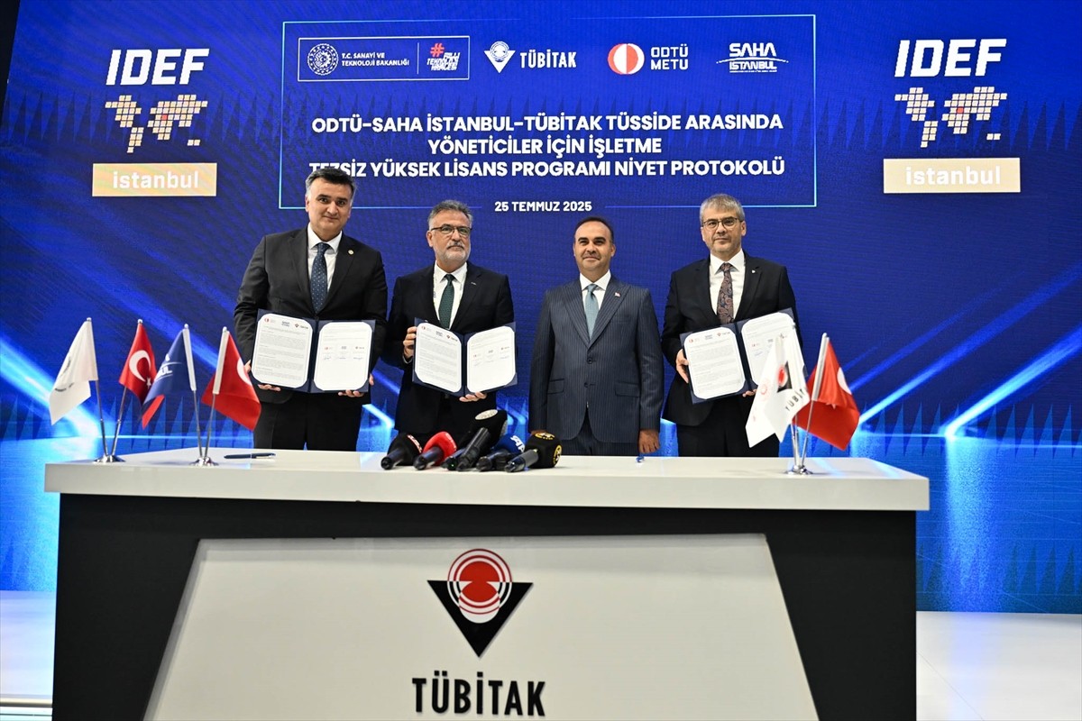 Anadolu Ajansının (AA) "Global İletişim Ortağı" olduğu 17. Uluslararası Savunma Sanayii Fuarı...