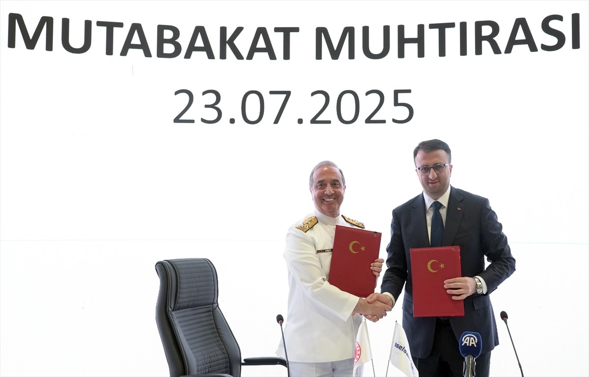 Anadolu Ajansının (AA) "Global İletişim Ortağı" olduğu IDEF 2025, Milli Savunma Bakanlığı ev...