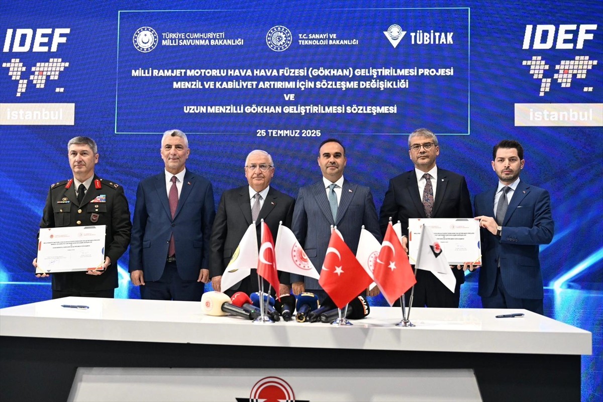 Anadolu Ajansının (AA) "Global İletişim Ortağı" olduğu IDEF 2025, Milli Savunma Bakanlığının ev...