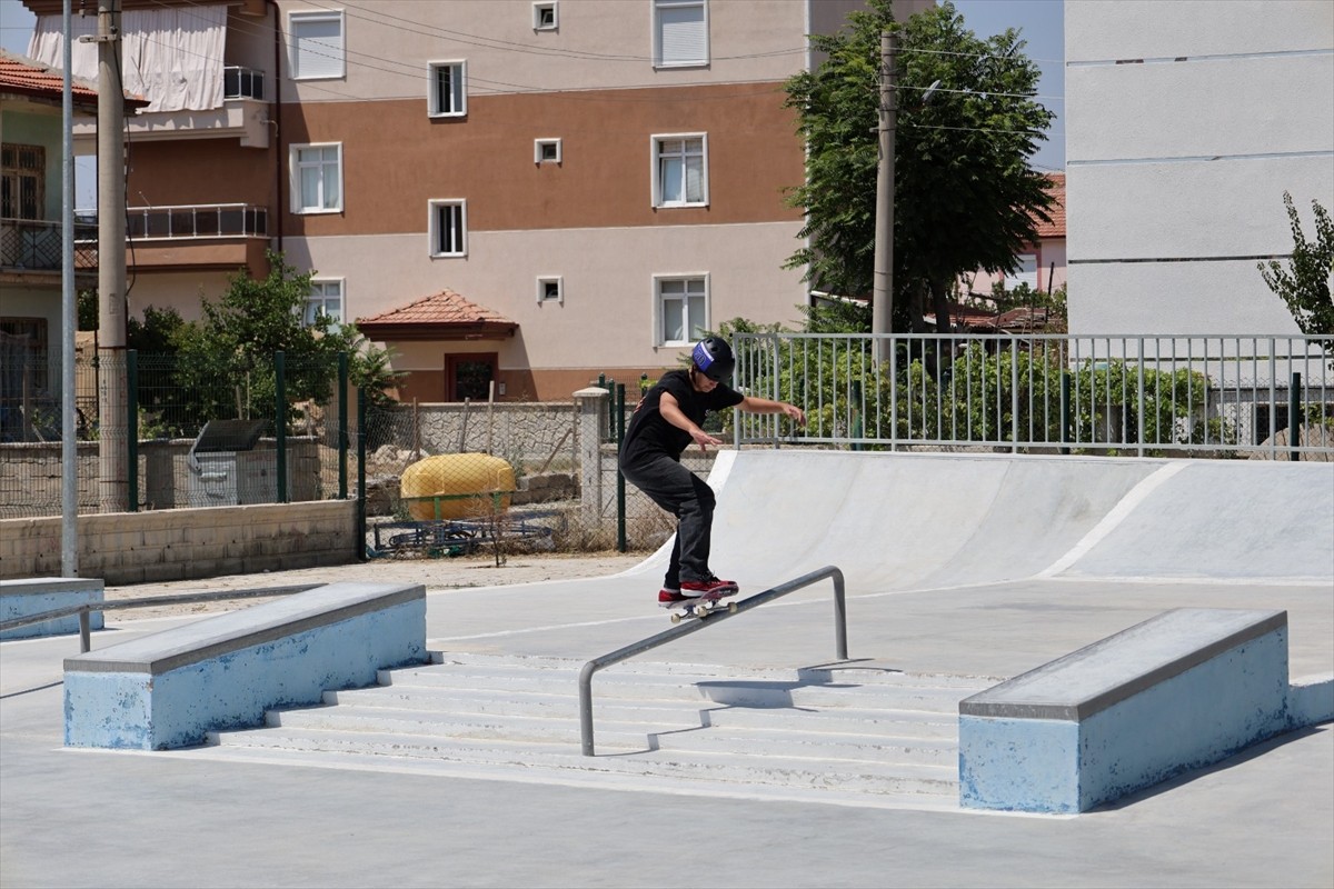 Anadolu Yıldızlar Ligi (ANALİG) Kaykay Türkiye Birinciliği Yarışları, Karaman'da düzenlendi....
