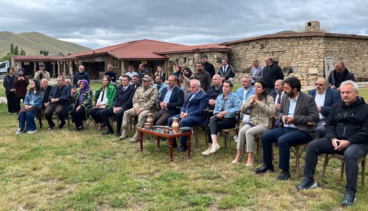 Bayburt'taki Kenan Yavuz Etnografya Müzesi'nde, Mimar Sinan Üniversitesi Öğretim Üyesi Dr. Ezgi...