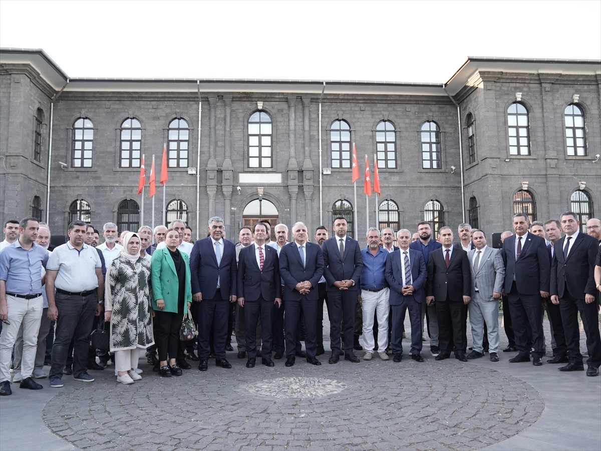 Bosna Hersek'in doğusundaki Srebrenitsa'da 1995'te Sırplar tarafından yapılan soykırımın 30....