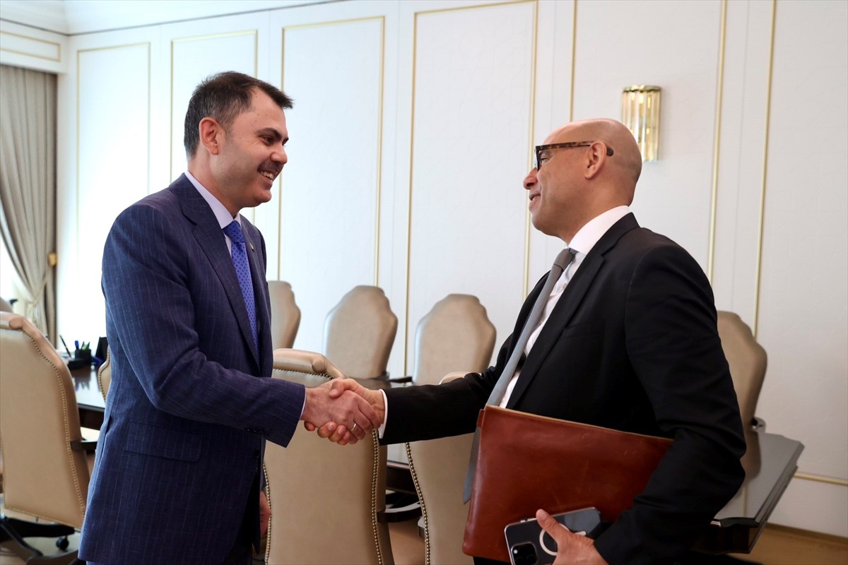 Çevre, Şehircilik ve İklim Değişikliği Bakanı Murat Kurum (sağ 4), BM İklim Değişikliği Çerçeve...